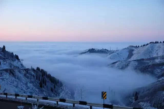 坐火车旅游，才是哈萨克斯坦正确的打开方式！沿途美景美爆了