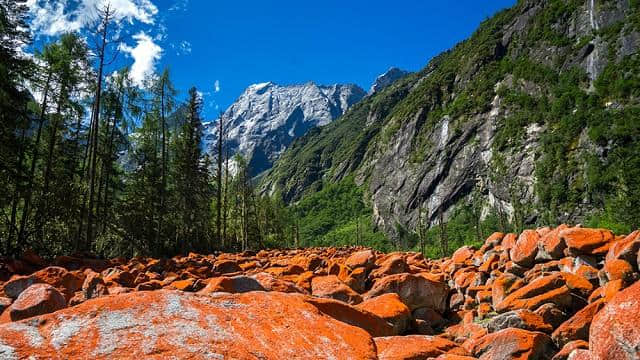 别只知道去毕棚沟，川西还有这么一个人少景美的地方