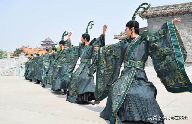 西安旅游攻略：听戏赏景看演出，五一楼观花样多