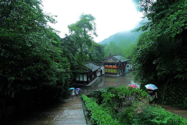 适合春节旅行的地方，在一个陌生的城市找到温暖！