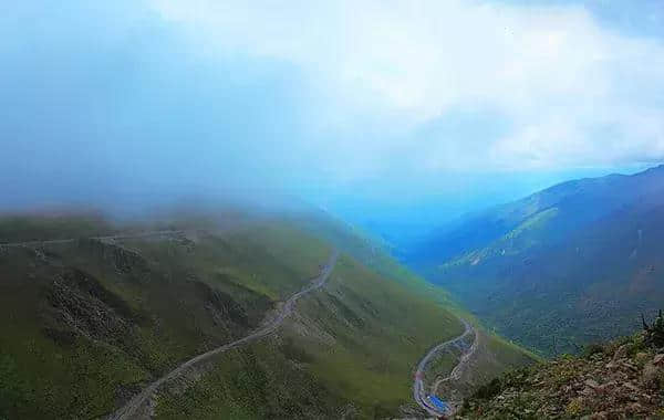 成都周边国庆最强旅游路线：彩林雪山、古镇熊猫，耍个遍只要四天