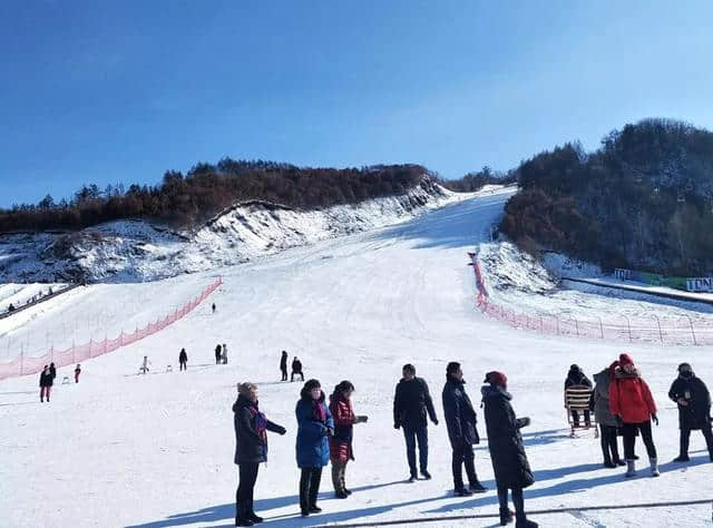 嬉冰雪泡温泉……这个春节，本溪旅游攻略来啦！