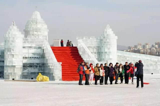 嬉冰雪泡温泉……这个春节，本溪旅游攻略来啦！