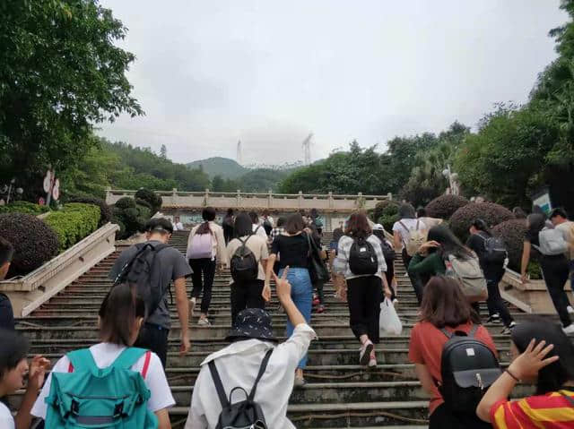 距离广州1个半小时，畅游北江小三峡勇闯笔架山漂流，120元的旅程