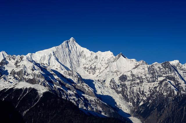 中国最美15座雪山