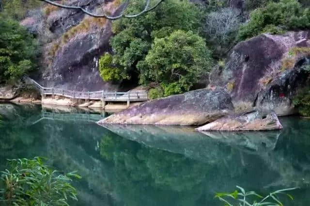 六条不可错过的国内旅游火车线路