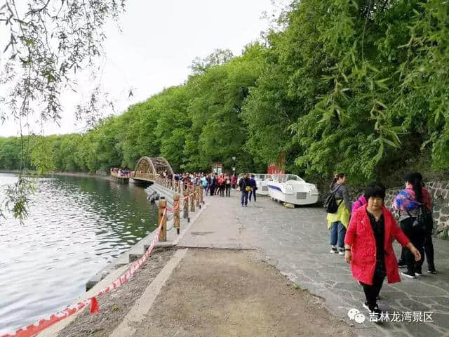 5月19中国旅游日——吉林龙湾群国家森林公园人气就这么旺