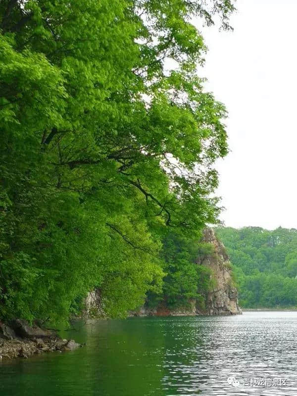 5月19中国旅游日——吉林龙湾群国家森林公园人气就这么旺