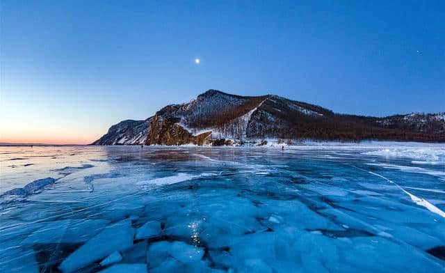 一生要去两次贝加尔湖 旅游除了美景还有传说