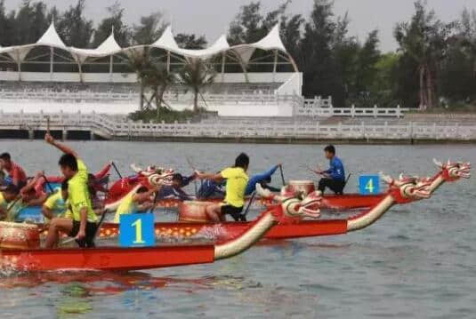 去三亚旅游真的是个好主意！去三亚上大学，呆四年你愿意去吗？