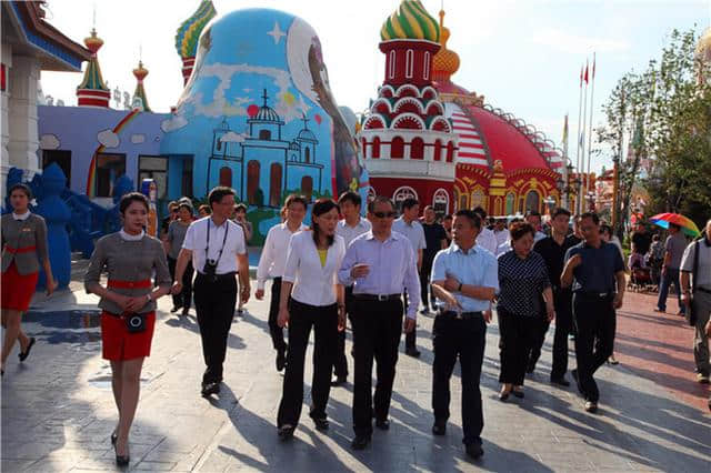 国家旅游局局长李金早到满洲里市就重点旅游景区建设情况进行调研