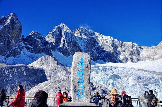 收藏帖精选国内最受欢迎的13条旅行线路，一次次出发 慢慢走遍全国