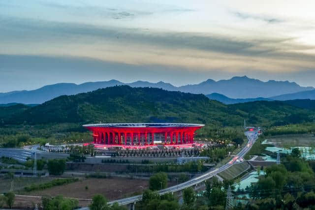 北京高颜值郊区：海拔超1000米山峰24座，游客赞遍地是风景