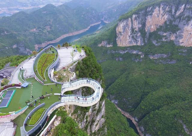 三峡房车七日游线路：游山玩水看长江三峡