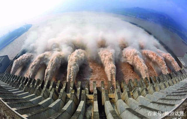 旅游景点：三峡大坝，国人的骄傲，世界最大的水电站