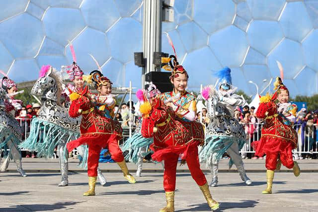 第二十届北京国际旅游节开幕：中非丝路情 相聚在北京