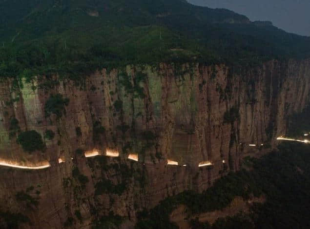 旅行推荐：自驾新宠——郭亮村