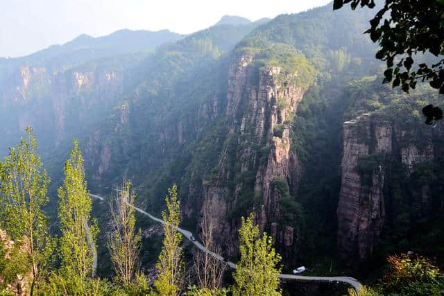 郭亮村旁边，竟藏了个绝美小山村！不要门票，40元包吃住