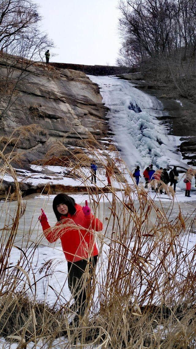 冰天雪地——自驾岫岩攀山游玩仙女湖观赏冰瀑布