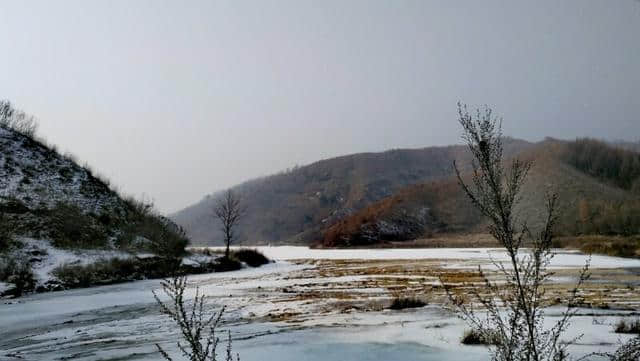 冰天雪地——自驾岫岩攀山游玩仙女湖观赏冰瀑布