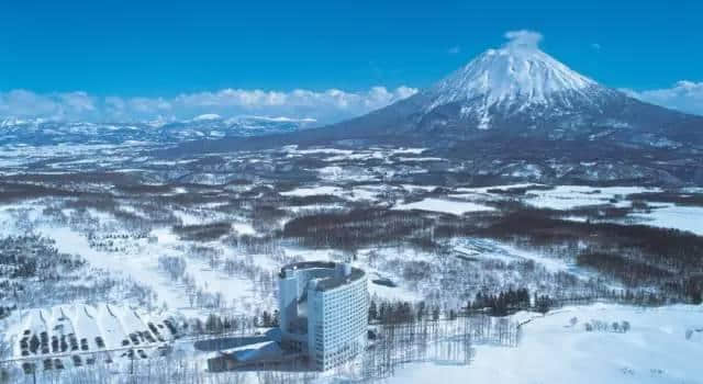 秋季避世赏枫提早安排！在这五家设计师酒店，亲吻北海道红叶