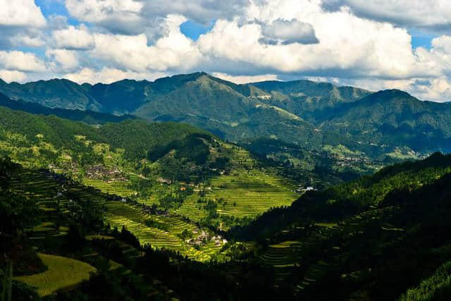 贵州最值得自驾旅行的一条线路，从贵阳出发，收获一路苗侗风情！