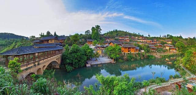 贵州最值得自驾旅行的一条线路，从贵阳出发，收获一路苗侗风情！