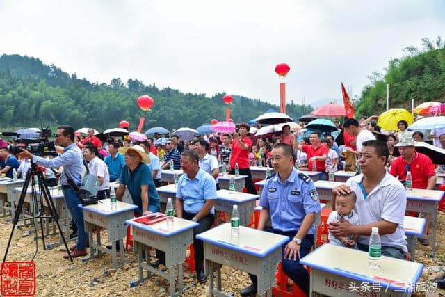 娄底冒出个万龙百乐谷，高清航拍图秀美如画，乡村旅游的好出去