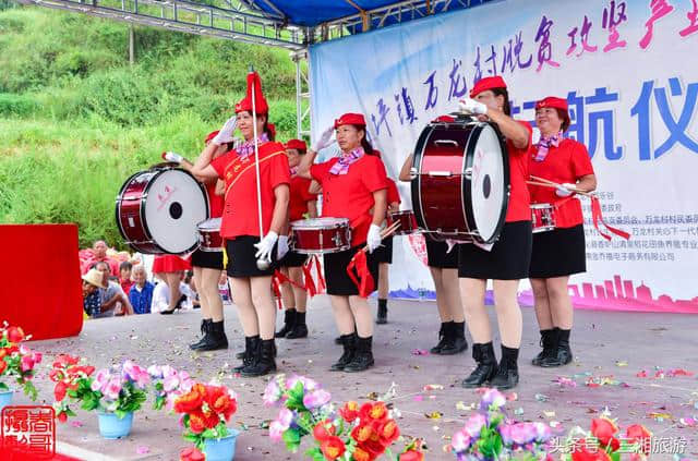 娄底冒出个万龙百乐谷，高清航拍图秀美如画，乡村旅游的好出去