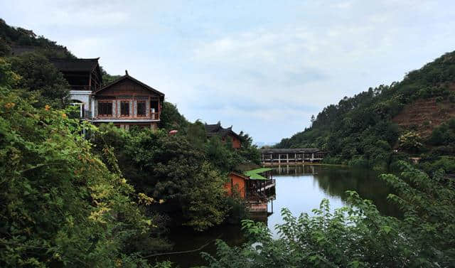 10间看得见风景的餐厅，随便你国庆大假横起耍躺起吃