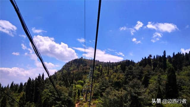 来昆明旅游，除了去少数民族特色景点，也莫错过自然景观滇池西山