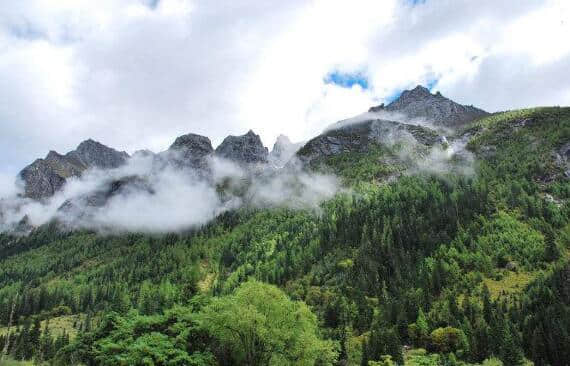 成都周边旅游夏季好去处