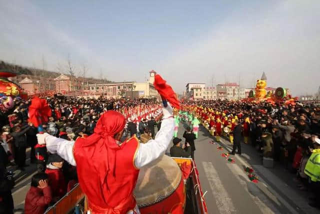 宝鸡大年初一火火火，人爆景美活动靓，重点之后活动更多更嗨！