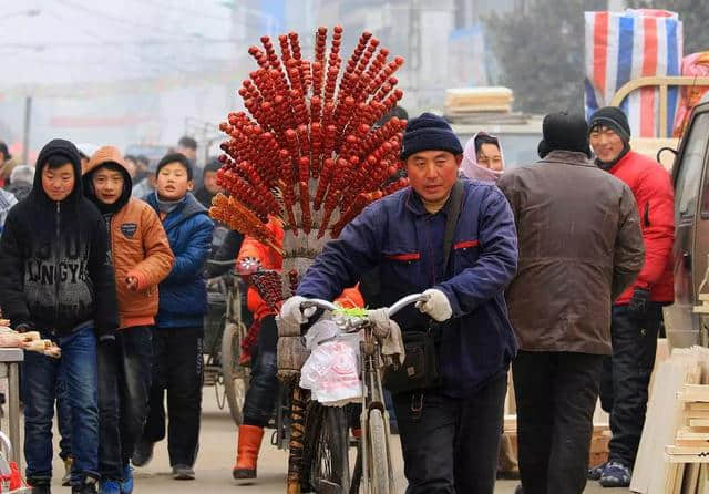 召唤年味！我们一起赶年集、买年货、逛庙会去……