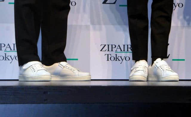 日本廉价航空“ZIPAIR Tokyo”披露新制服 空乘人员穿旅游鞋