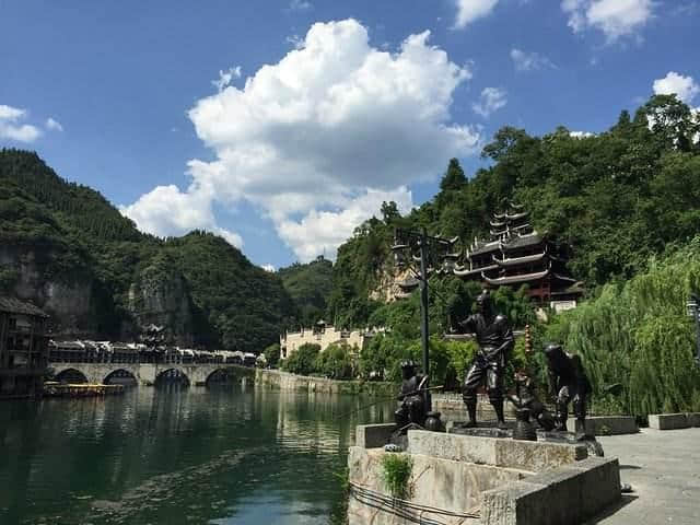 贵州旅游景点_黔东南旅游线路攻略（最美景点）