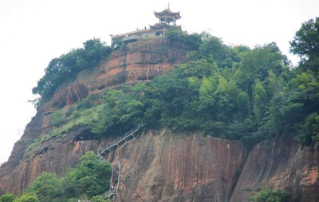 暑假旅游去广州，广州周边旅游之地，红专厂，丹霞山，阳江