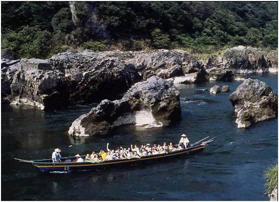 走进日本丨那些人少景美的日本旅游景点