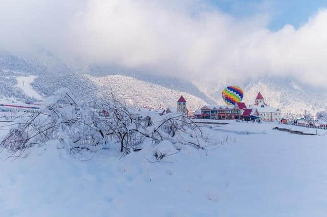 成都滑雪必去胜地，滑雪嗨玩无止境丨西岭雪山一日游攻略！