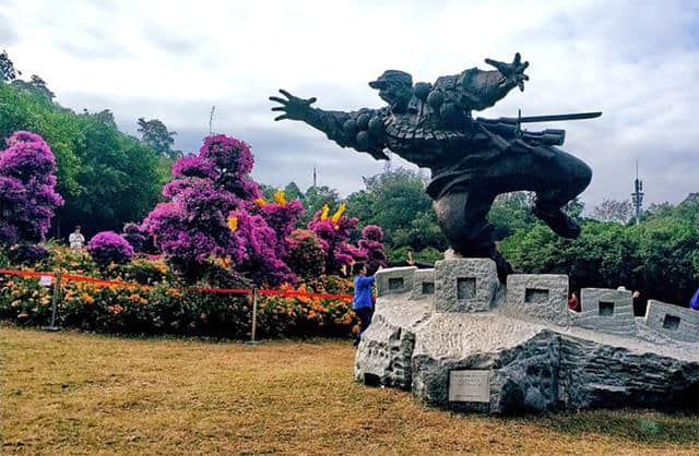 广州白云区除了白云山景区，更值得一来的是雕塑公园