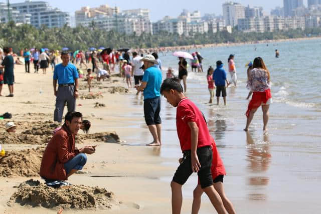 中国这个热带海岛，最近出名了，五一位居全球热门旅游目的地榜首