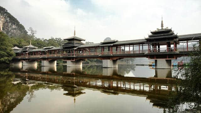 去广西旅游，除了桂林，原来还有这个地方可以去