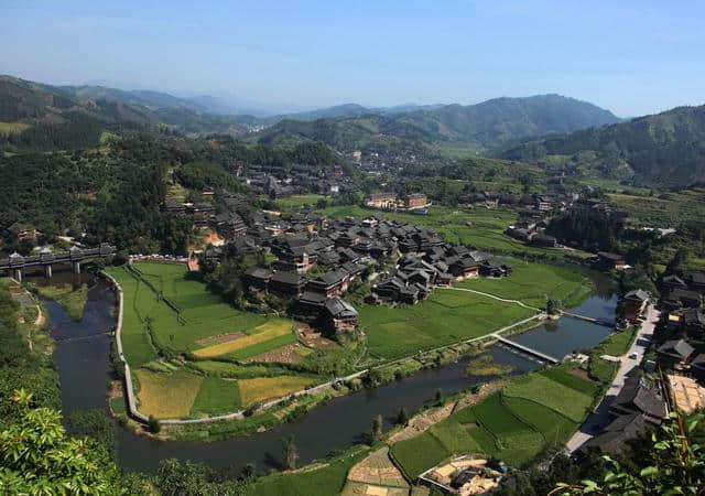 去广西旅游，除了桂林，原来还有这个地方可以去