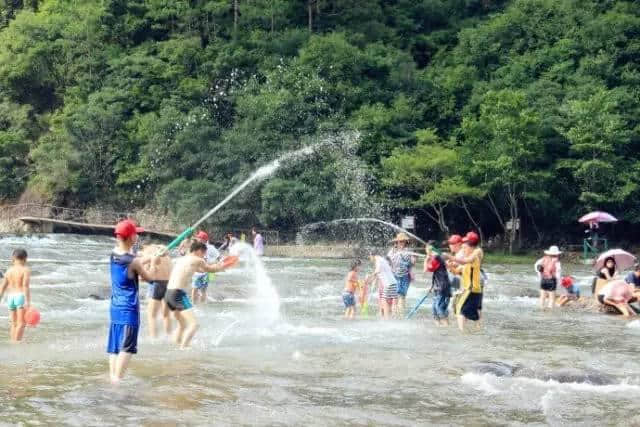 暑假亲子游：白水洋亲子泼水节