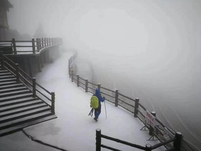 美翻了！龙胜各地雪纷飞