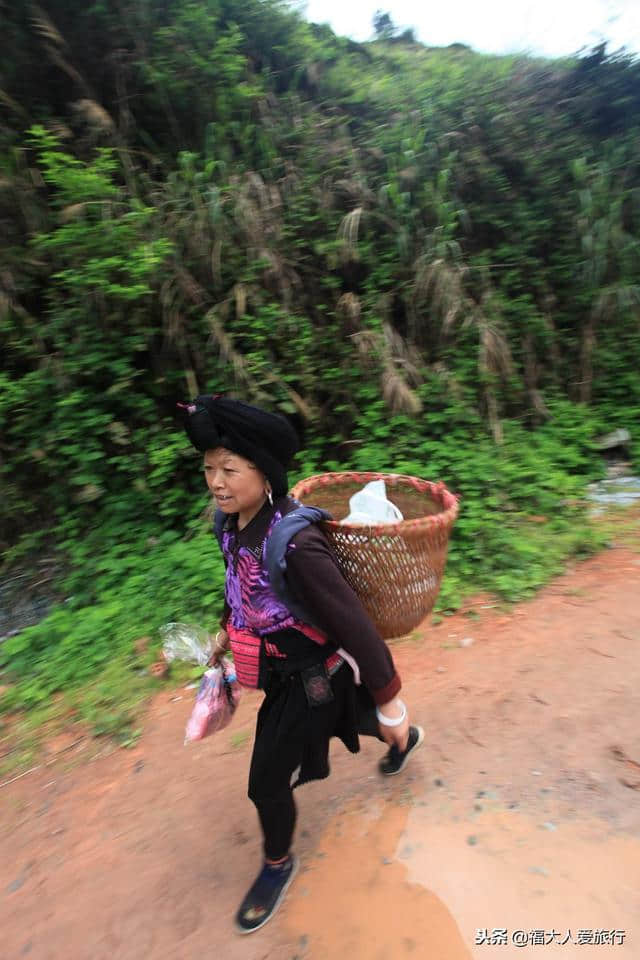 桂林山水体验报告：“龙脊”山路上的瑶寨背夫