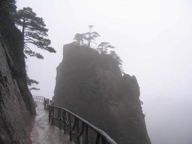 世界自然遗产“鹰潭市龙虎山旅游景区”