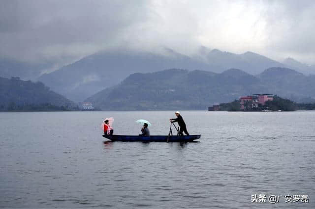 广安市邻水县东南方向 大洪湖旅游景点故有&quot;千岛洪湖&quot;之称