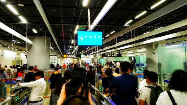 坐着高铁去香港旅游 实用旅行攻略