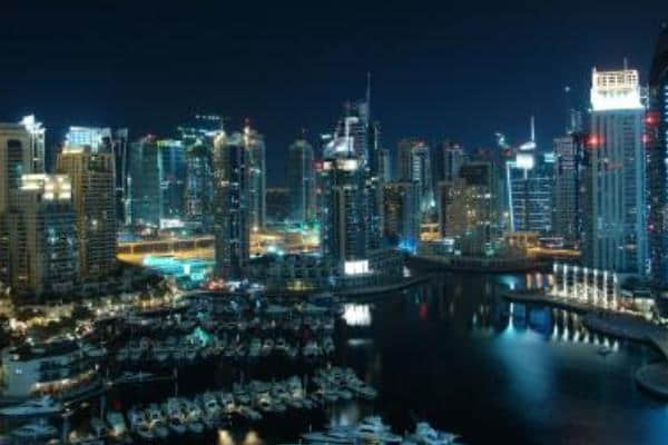 迪拜帆船酒店多少钱？一晚上的消费大约在多少？